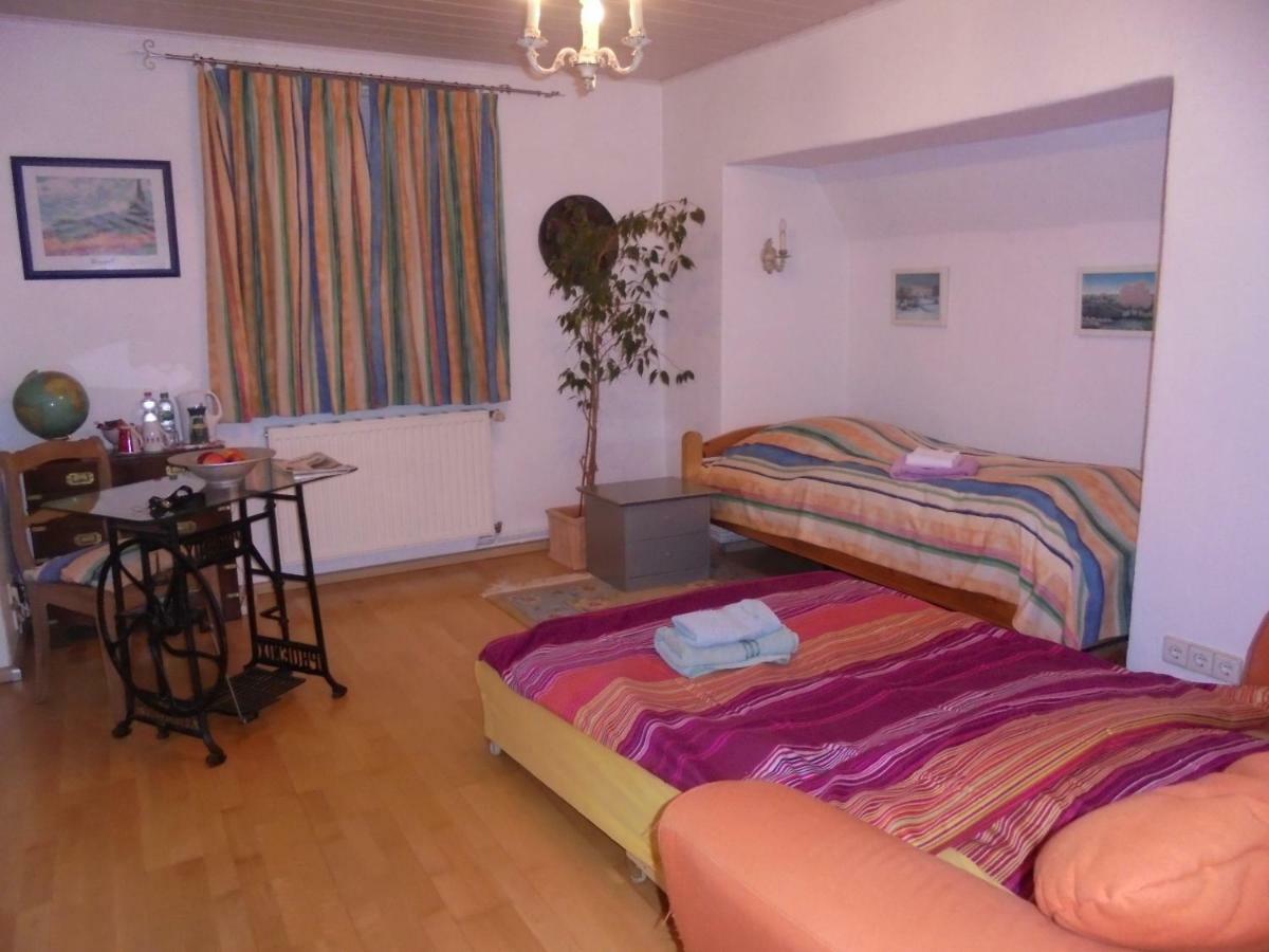 Hundefreundliches Zimmer Wustermark Bagian luar foto